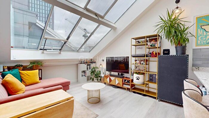 2 Bedroom Apartment For Sale In The Wentwood, - Newton Street, Northern Quarter, M1