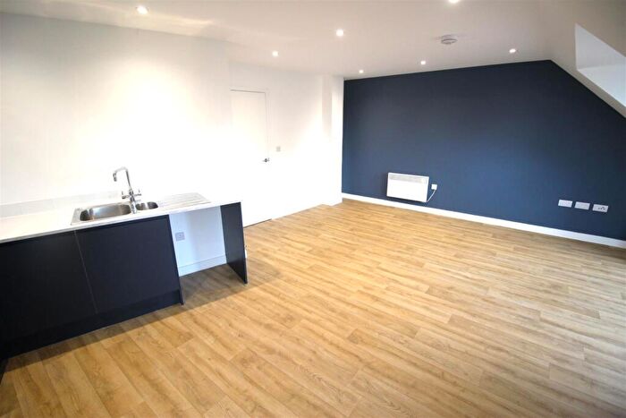 1 Bedroom Apartment To Rent In North Street Arcade, Havant, PO9