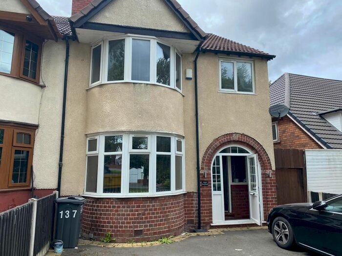3 Bedroom Semi-Detached House To Rent In Sandwell Road, Handsworth, Birmingham B21