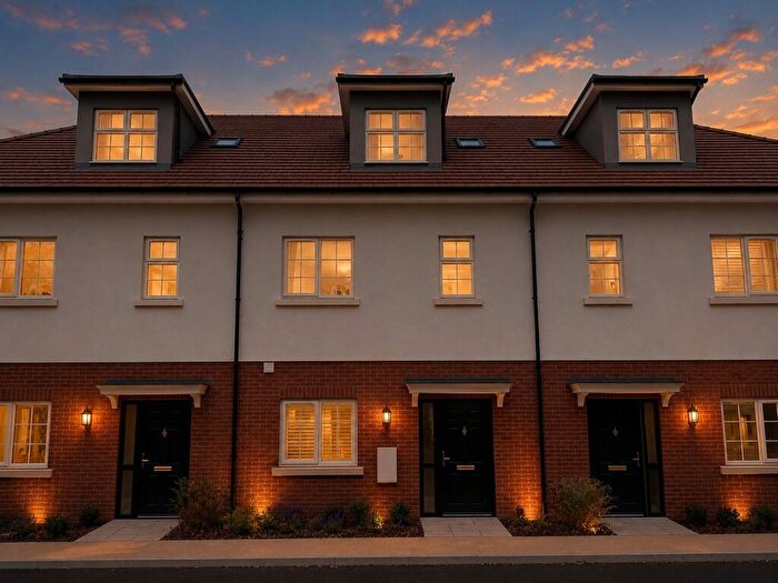 3 Bedroom House For Sale In Chapel Gardens, Anstey Lane, Alton, Hampshire, GU34