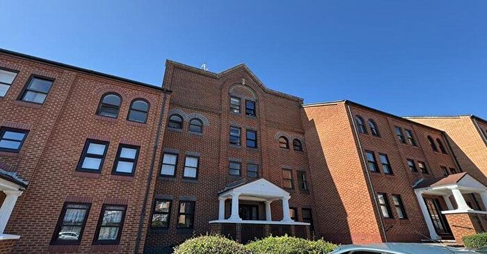 2 Bedroom Flat For Sale In Marks Court, Southend-on-Sea, Essex, SS1