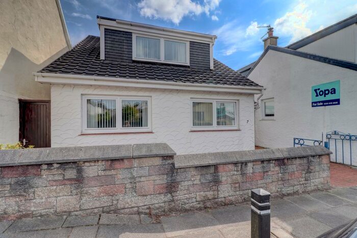 3 Bedroom Detached House For Sale In Alston Street, Glassford, ML10