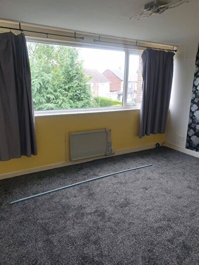 1 Bedroom Flat To Rent In Balmoral Close, Coventry, CV2