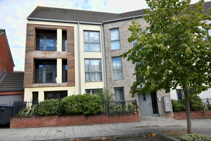 2 Bedroom Flat To Rent In Mildren Way, Devonport, Plymouth, PL1