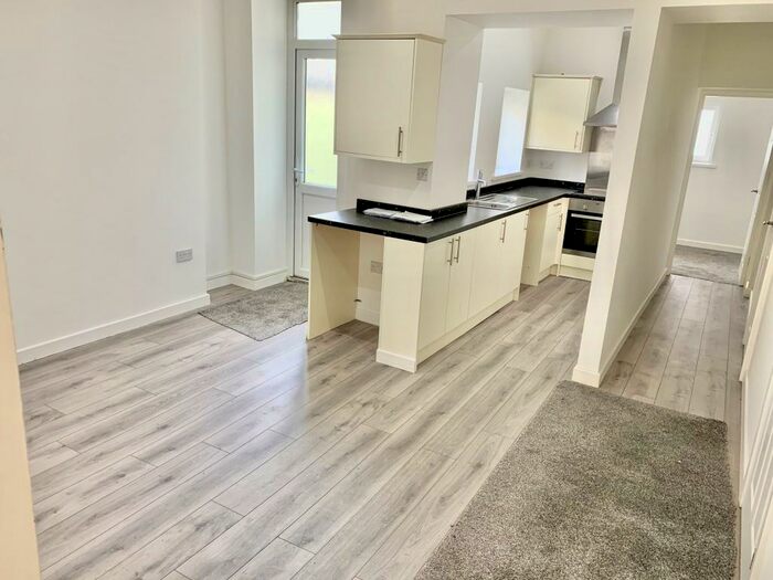 2 Bedroom Apartment To Rent In Ynysangharad Road, Pontypridd, CF37