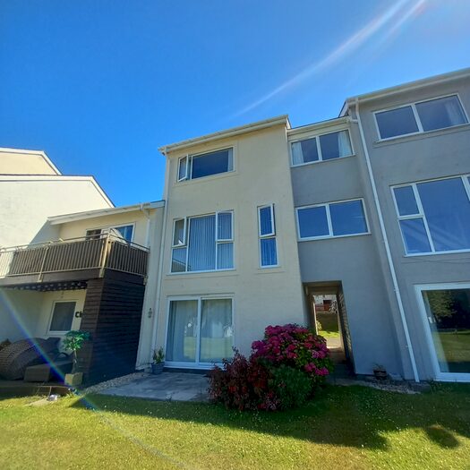 3 Bedroom Maisonette To Rent In Ffordd Garnedd, Y Felinheli, LL56