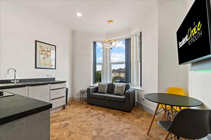 1 Bedroom Apartment To Rent In Gordon Terrace, Plymouth, PL4