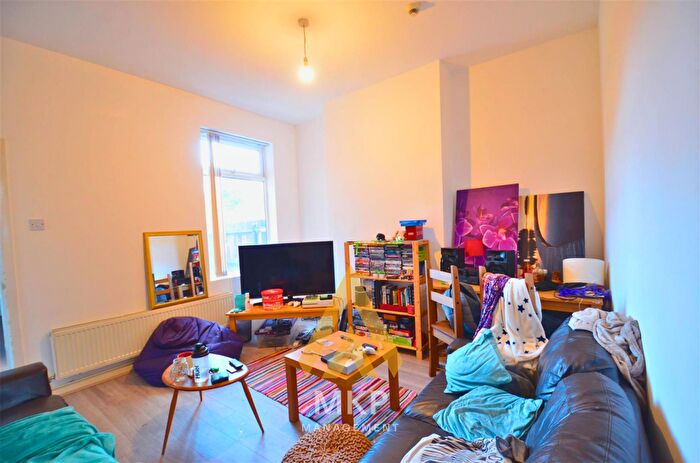 5 Bedroom Terraced House To Rent In Manilla Road, Selly Oak, B29