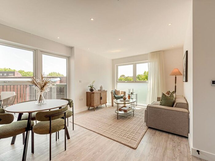 2 Bedroom Flat For Sale In Capital Interchange Way, Brentford, TW8