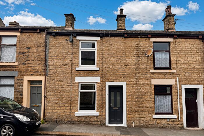 2 Bedroom Terraced House For Sale In Mount Street, Glossop, SK13