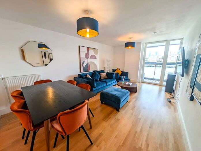 3 Bedroom Flat To Rent In Dundas Court, Dowells Street, London, SE10