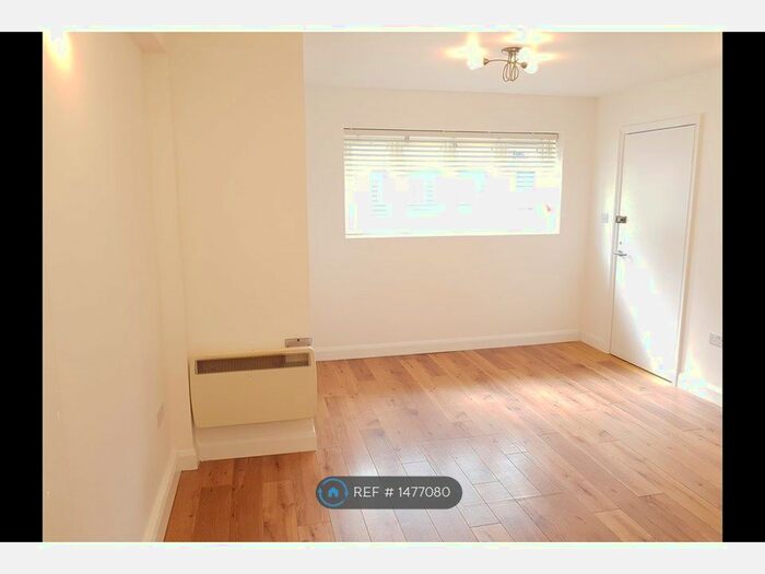 Studio To Rent In Temple Fortune, London, NW11