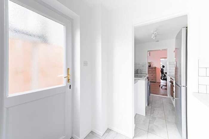 3 Bedroom Terraced House For Sale In Spencer Street, Norwich, NR3