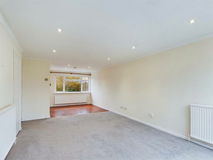 3 Bedroom Semi-Detached House To Rent In Coniston Road, Kempshott, Basingstoke, RG22