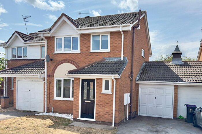 3 Bedroom Semi-Detached House For Sale In Parkstone Close, West Bridgford, NG2