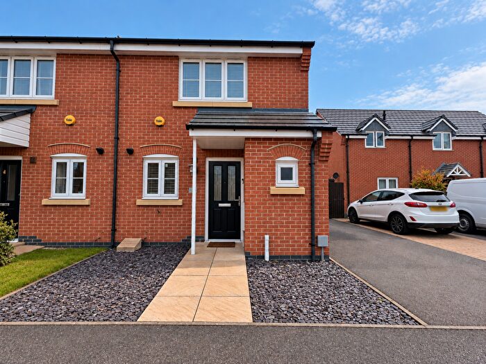 2 Bedroom Semi-Detached House For Sale In Canning Close, Blaby, Leicester, LE8