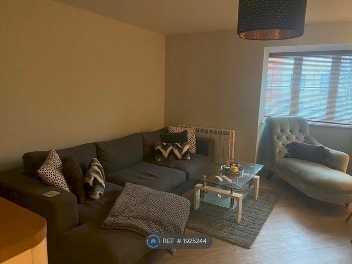 2 Bedroom Flat To Rent In Welwyn Garden City, Welwyn Garden City, AL7