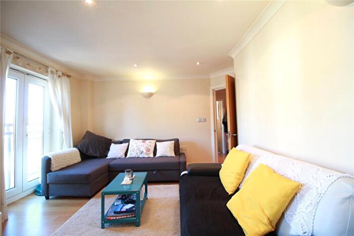 1 Bedroom Apartment To Rent In Leslie Road, East Finchley, London, N2