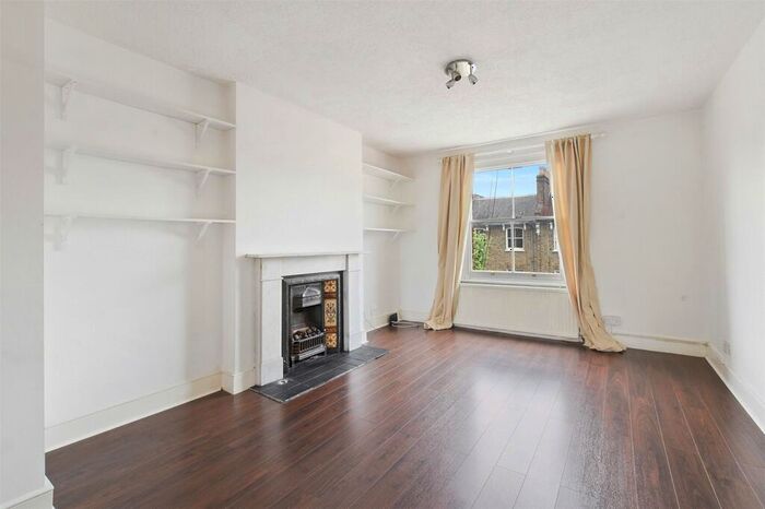 2 Bedroom Flat To Rent In Patshull Road, Kentish Town, London, NW5
