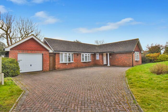 3 Bedroom Detached House For Sale In Fair Meadow, Rye, TN31