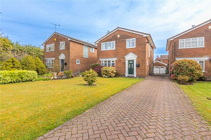 4 Bedroom Detached House For Sale In Winston Avenue, Bamford, Rochdale, OL11