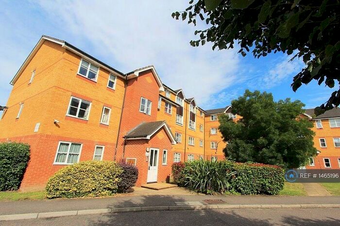 1 Bedroom Flat To Rent In Armoury Road, London, SE8