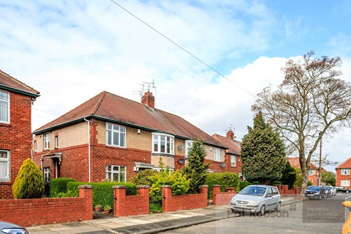 2 Bedroom Flat To Rent In Linthorpe Road, Gosforth, Newcastle Upon Tyne, NE3