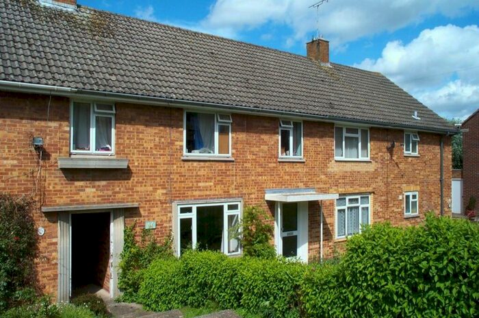 4 Bedroom Terraced House To Rent In Winnall, SO23