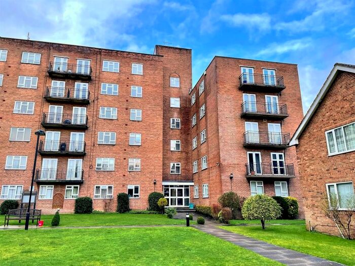 1 Bedroom Flat To Rent In Phoenix Court, West Drive, Edgbaston, Birmingham B5