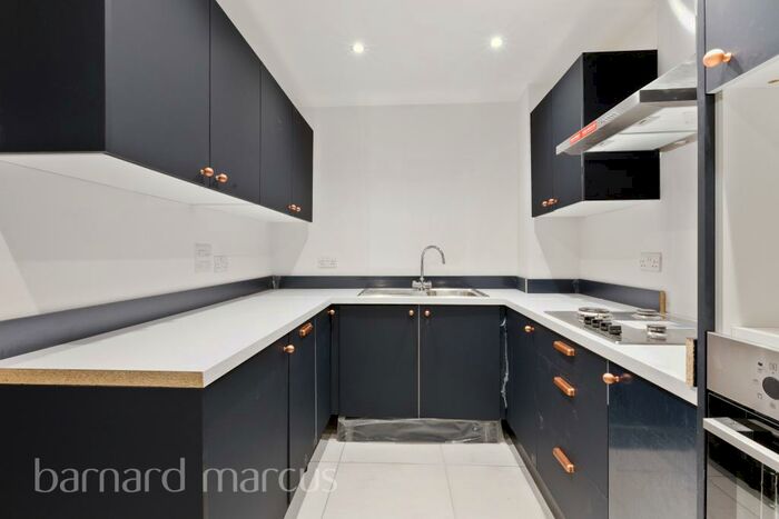 1 Bedroom Apartment To Rent In Eastman Way, Epsom, KT19