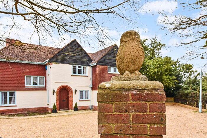 5 Bedroom Detached House For Sale In Cowes Lane, Warsash, SO31