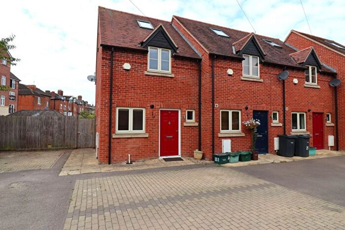 3 Bedroom Property To Rent In Hillfield Court Road, Gloucester, GL1