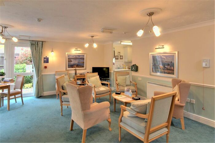 2 Bedroom Retirement Property For Sale In Upper Gordon Road, Camberley, Surrey, GU15
