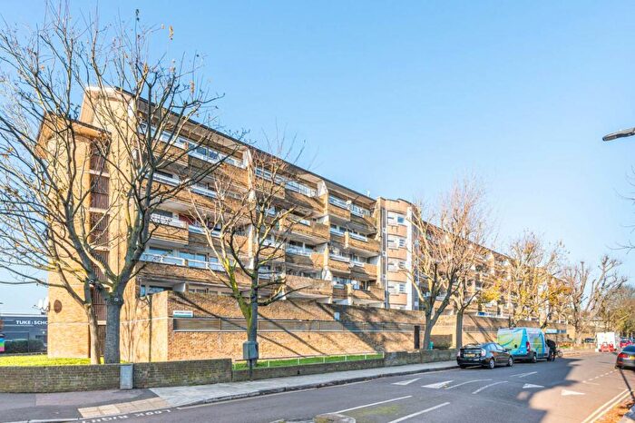 1 Bedroom Flat For Sale In Cator Street, Southwark, London, SE15