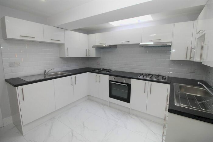 6 Bedroom Property To Rent In Cranbrook Street, Cathays, Cardiff, CF24