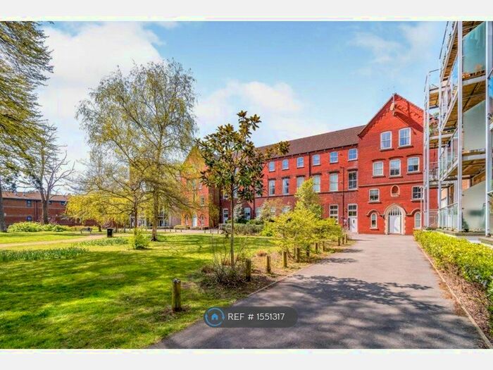 1 Bedroom Flat To Rent In James Weld Close, Southampton, SO15