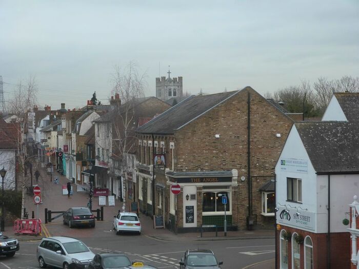 1 Bedroom Flat To Rent In Sewardstone Road, Waltham Abbey EN9