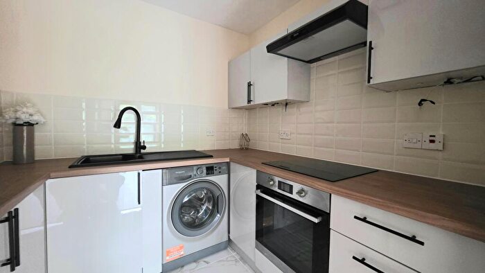 1 Bedroom Flat To Rent In Marriotts Wharf, West Street, Gravesend, DA11