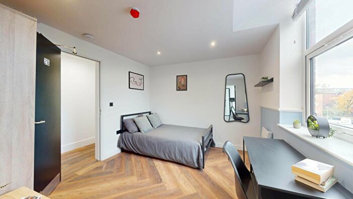 6 Bedroom Flat To Rent In Thurloe Street, M14