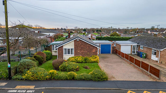 2 Bedroom Detached Bungalow For Sale In Highfield Road, Saxilby, Lincoln, Lincolnshire, LN1