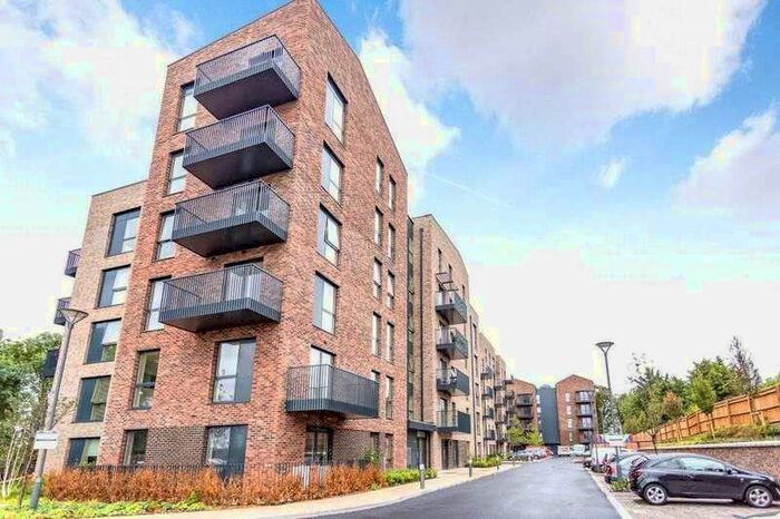 1 Bedroom Flat To Rent In 2 Riverwell Close, Watford WD18