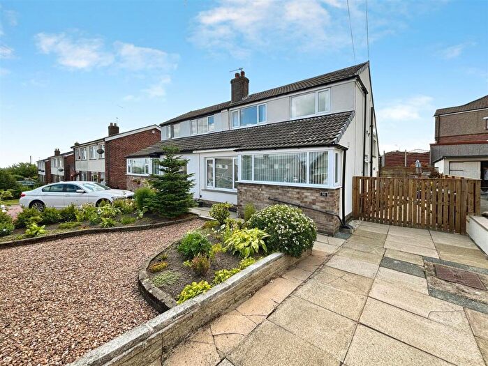 3 Bedroom Semi Detached House For Sale In Wesley Avenue, Low Moor, Bradford, BD12
