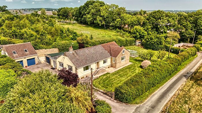 5 Bedroom Detached Bungalow For Sale In Stony Lane, Holwell, Sherborne, DT9