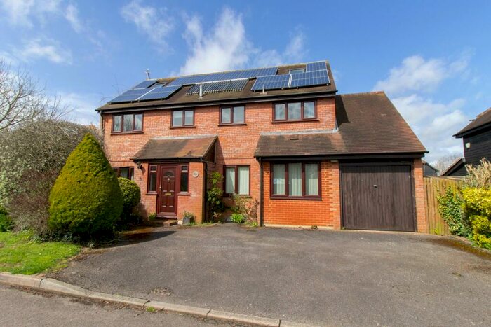 6 Bedroom Detached House To Rent In Angel Meadows, Odiham, Hook, RG29