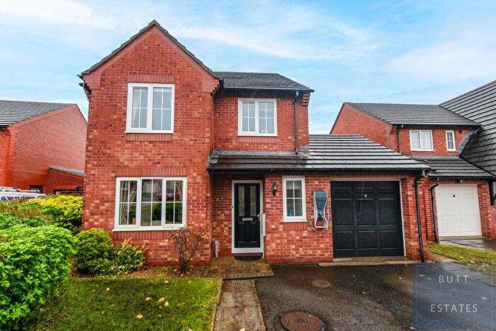 4 Bedroom Detached House For Sale In Edgbaston Mead, Exeter, EX2