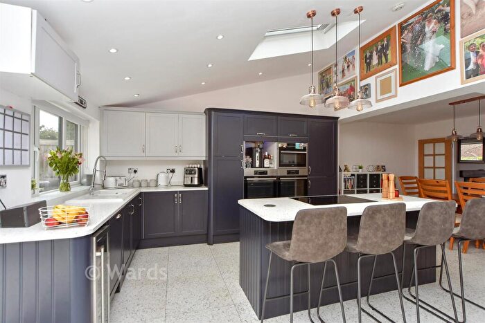 4 Bedroom Semi Detached House For Sale In Motney Hill Road, Rainham, Gillingham, Kent, ME8