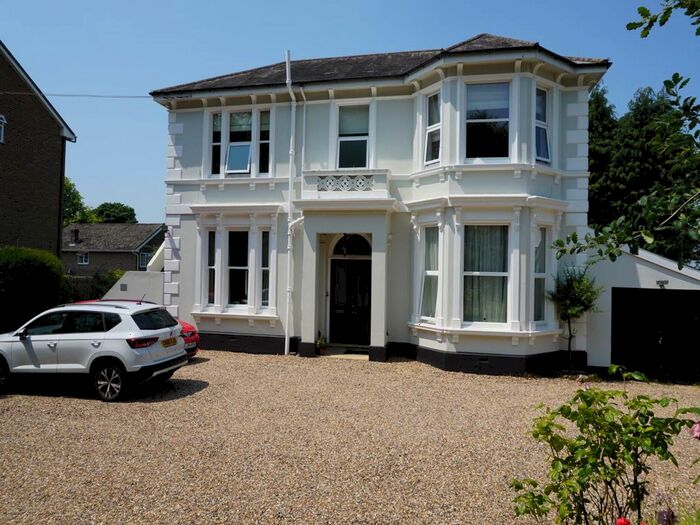 1 Bedroom Flat To Rent In Ferndale, Tunbridge Wells, Kent, TN2