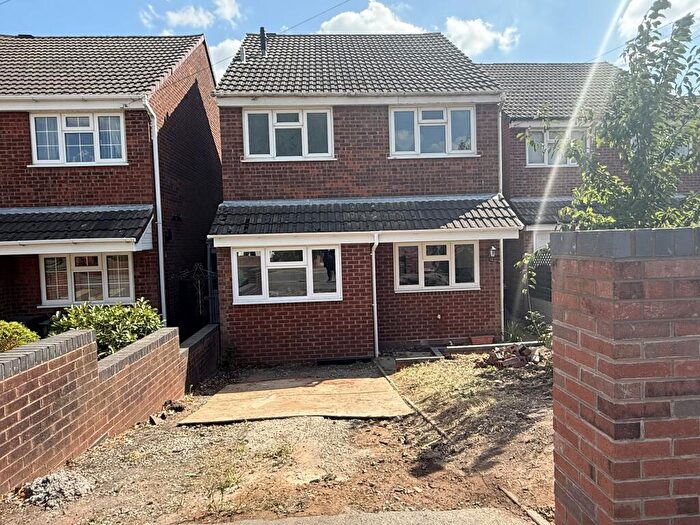 4 Bedroom Link Detached House To Rent In Browns Lane, Dordon, B78