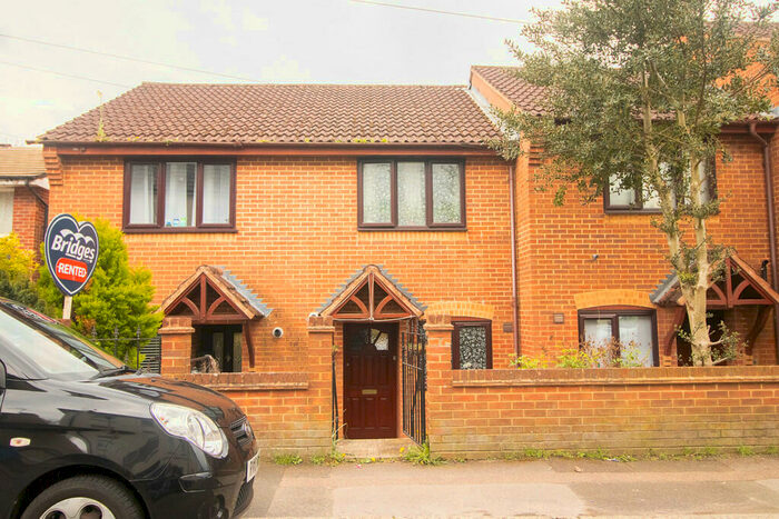 2 Bedroom Terraced House To Rent In Western Road, Aldershot, GU11