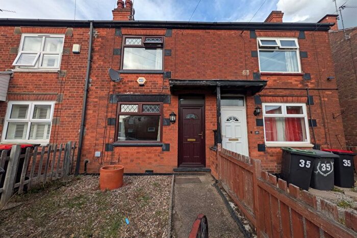 3 Bedroom Terraced House To Rent In City Road, Beeston, NG9